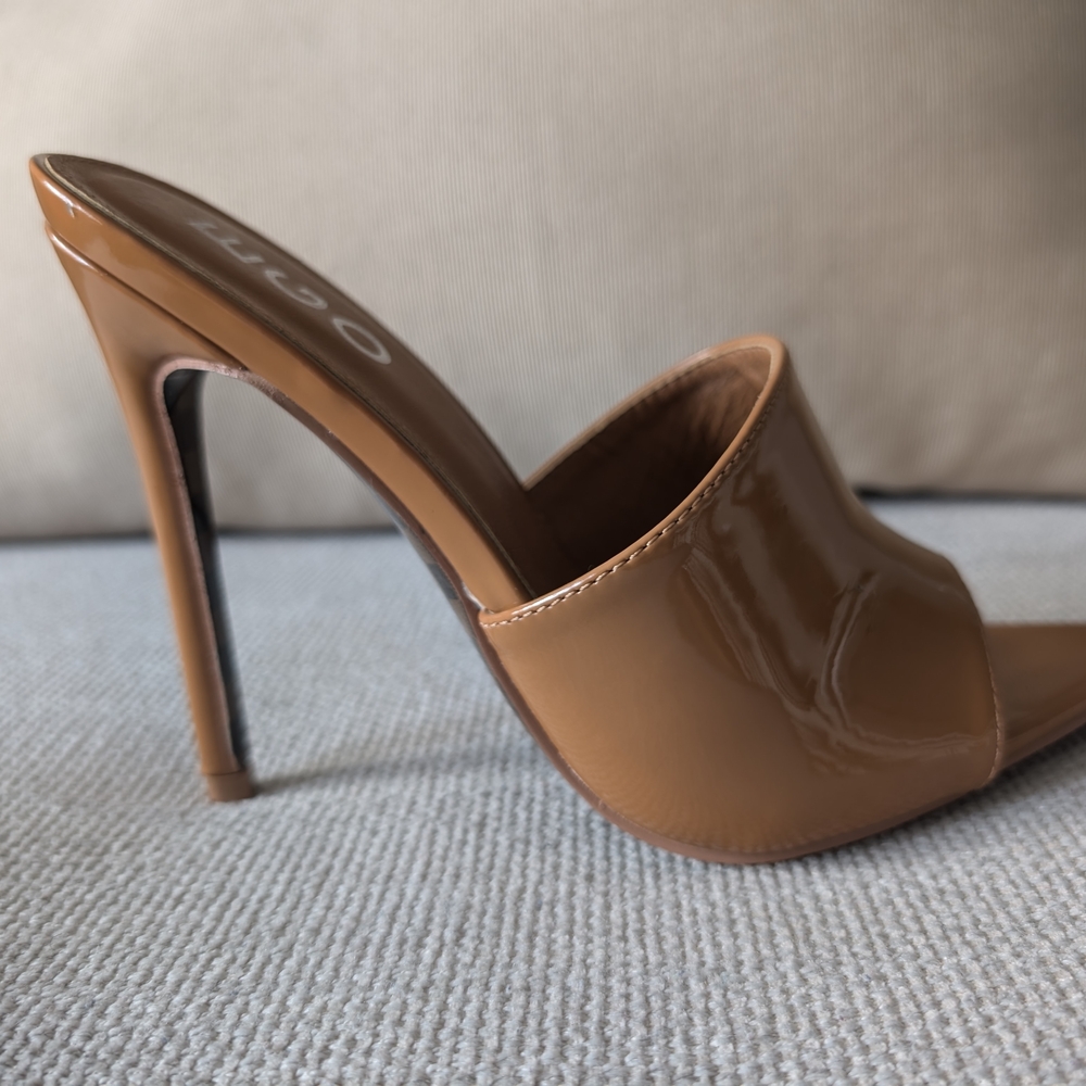EGO Tan Patent Leather Women's Heels - Picture 7 of 7